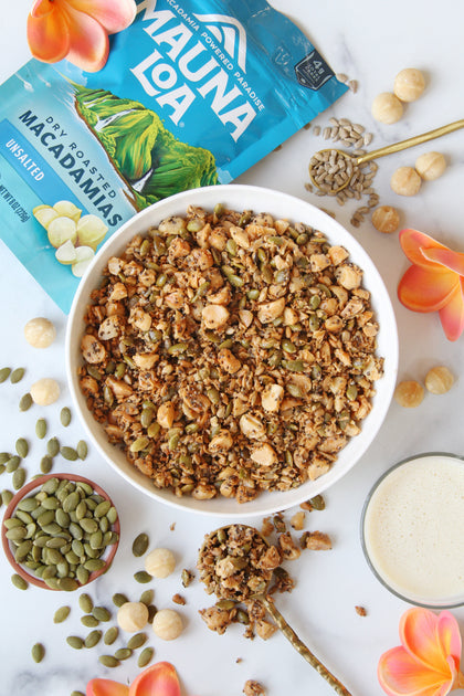 Toasted Coconut Macadamia Keto Granola
– Hawaiian Host X Mauna Loa